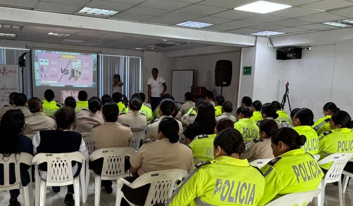 policias-romina-sumak-warmi